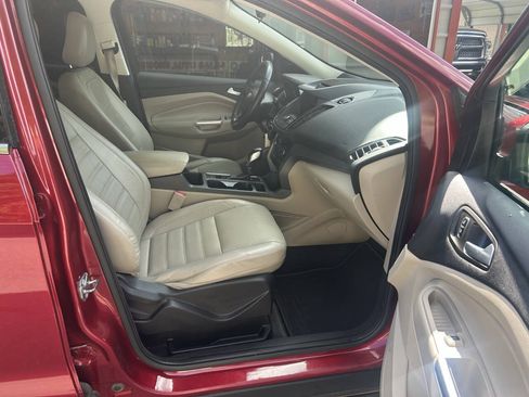 Used 2018 Ford Escape SEL AWD/4WD image 19