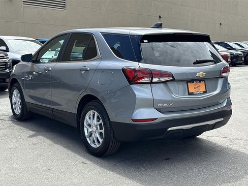 Used 2024 Chevrolet Equinox LT FWD image 5