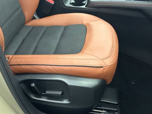 Certified 2025 MAZDA CX-5 Carbon Edition image 12