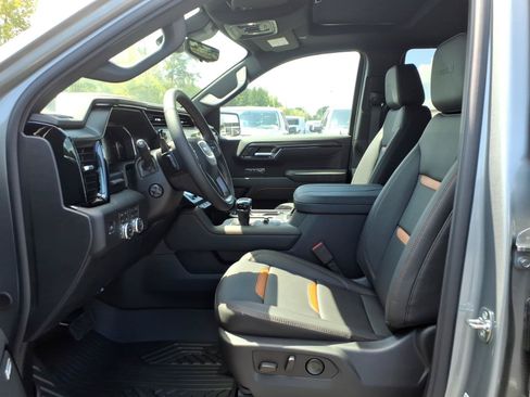New 2026 GMC Sierra 1500 AT4 w/ AT4 Premium Package AWD/4WD image 18
