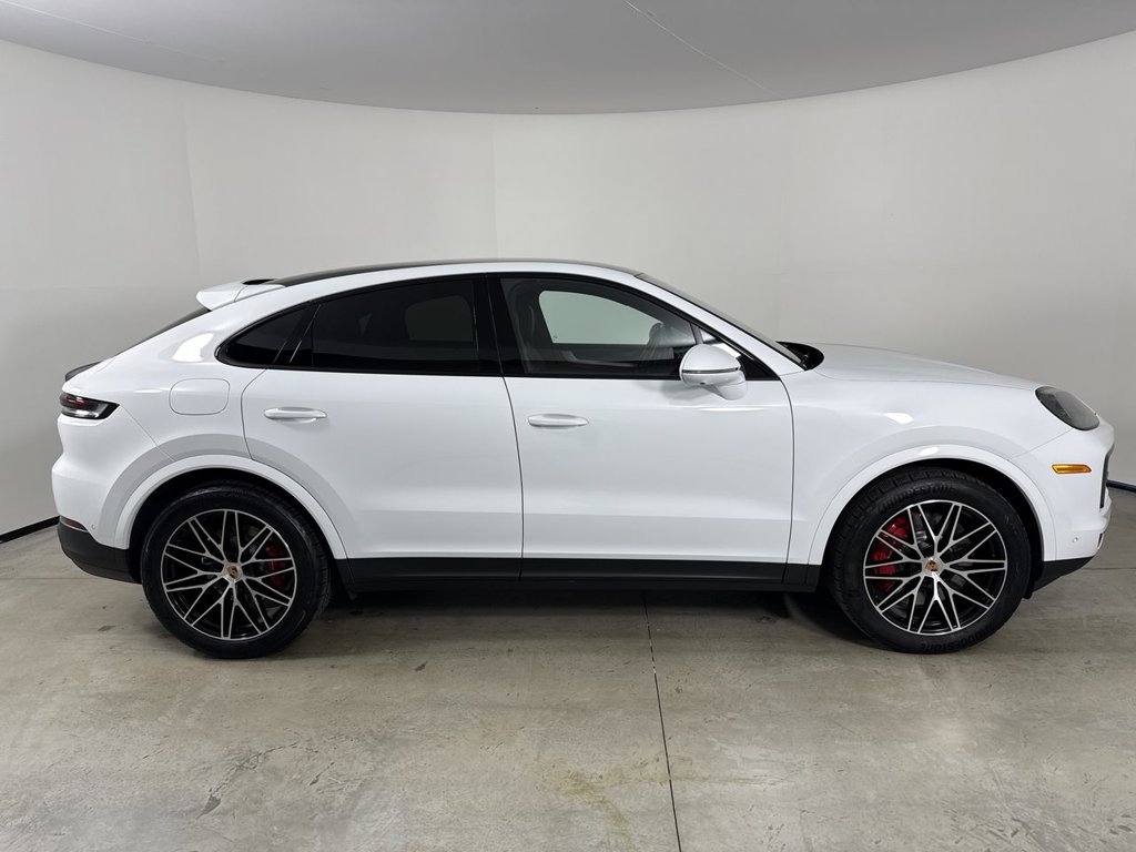 Certified 2026 Porsche Cayenne S AWD/4WD image 8