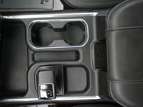 Used 2023 GMC Sierra 1500 SLT w/ SLT Premium Package image 33