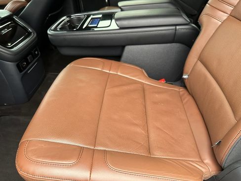 Used 2023 Lincoln Navigator Reserve w/ Monochromatic Package AWD/4WD image 15