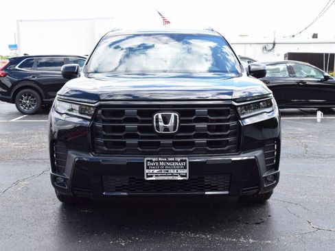 New 2026 Honda Pilot Sport image 4