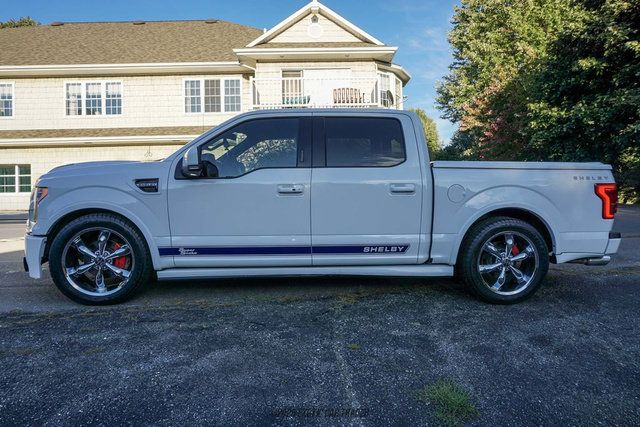 Used 2017 Ford F150 Lariat w/ Equipment Group 502A Luxury AWD/4WD image 1