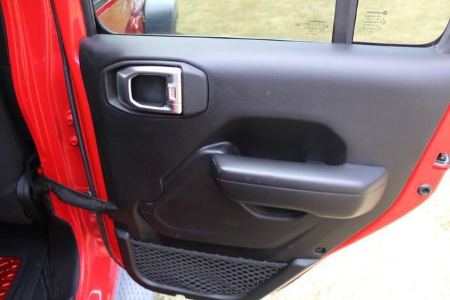 Used 2019 Jeep Wrangler Unlimited Sport S AWD/4WD image 25