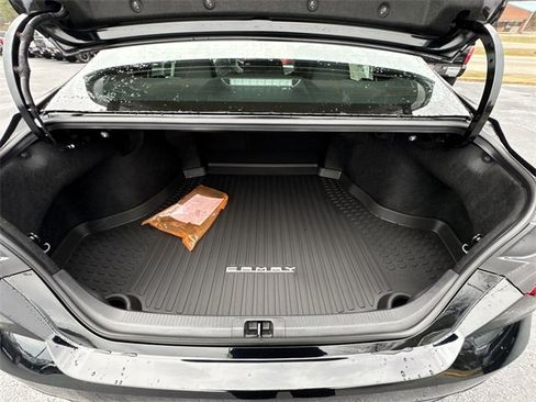 New 2026 Toyota Camry Hybrid image 23