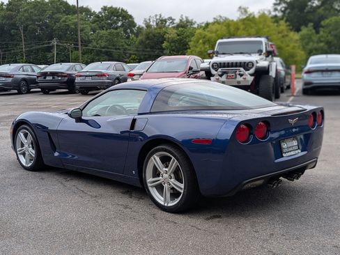 Used 2007 Chevrolet Corvette Coupe w/ Preferred Equipment Group RWD image 7