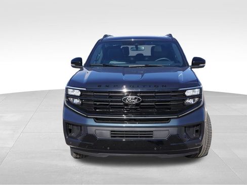 New 2026 Ford Expedition Platinum w/ Stealth Appearance Package AWD/4WD image 8