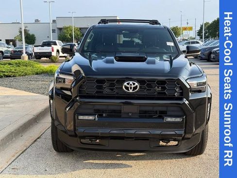 Used 2025 Toyota 4Runner TRD Sport Premium AWD/4WD image 8