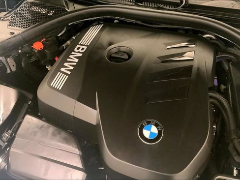Certified 2025 BMW 330i xDrive Sedan w/ Premium Package AWD/4WD image 31