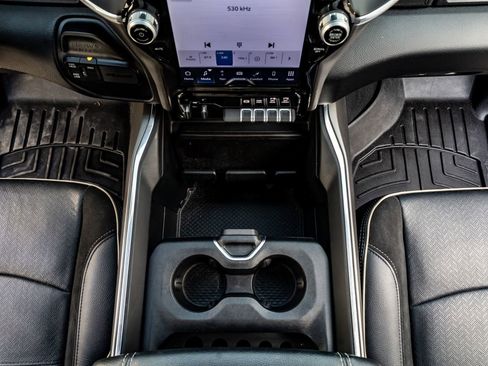 Used 2024 RAM 3500 Laramie w/ Night Edition image 28