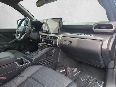 Certified 2024 Toyota Tacoma TRD Off-Road w/ TRD Off Road Premium Package AWD/4WD image 29