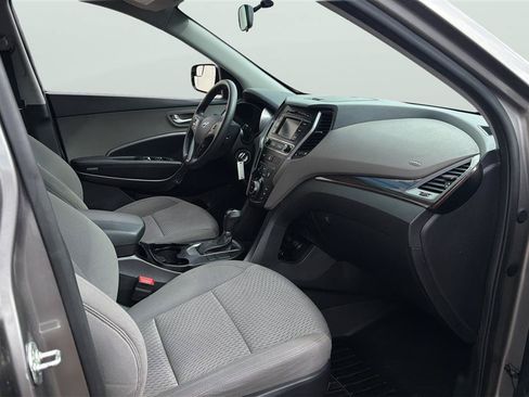 Used 2018 Hyundai Santa Fe Sport AWD/4WD image 15