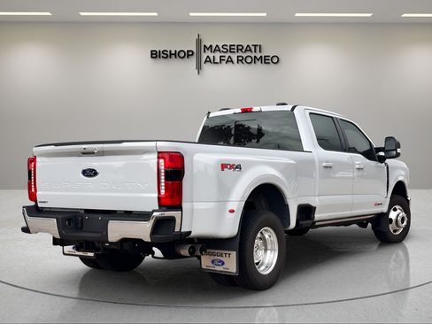 Used 2026 Ford F350 Lariat w/ Lariat Ultimate Package AWD/4WD image 5