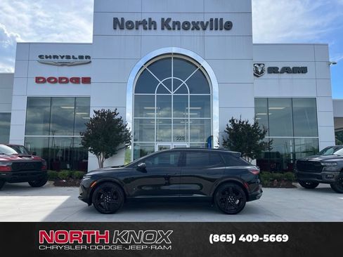 Used 2026 Chevrolet Equinox EV RS FWD image 2
