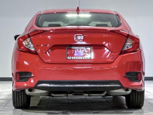 Used 2019 Honda Civic EX image 9