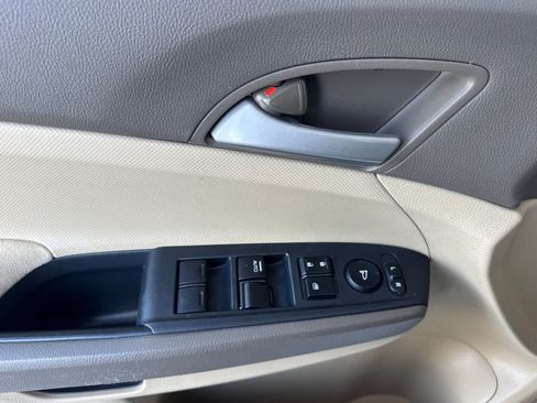 Used 2010 Honda Accord LX image 12