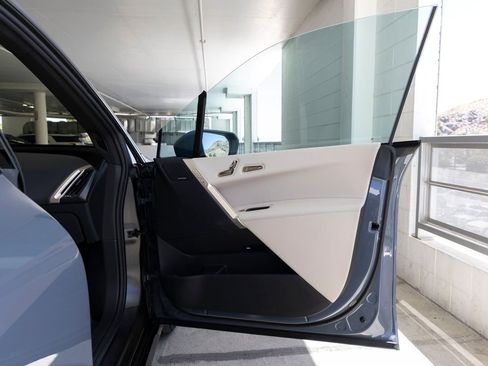 Certified 2023 BMW iX xDrive50 w/ Premium Package image 27