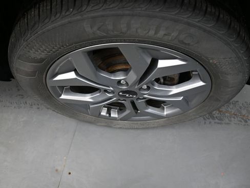 Used 2024 Kia Seltos S AWD/4WD image 9