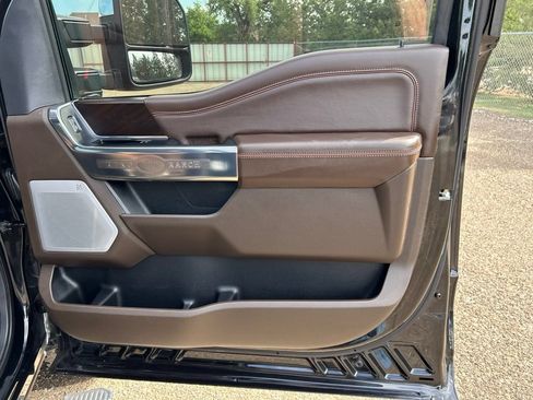 Used 2025 Ford F250 King Ranch w/ Chrome Package AWD/4WD image 48