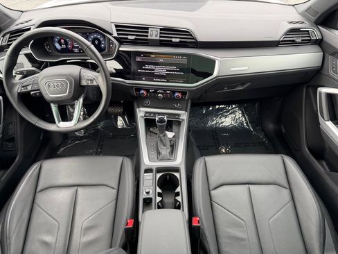 Used 2024 Audi Q3 2.0T Premium image 17