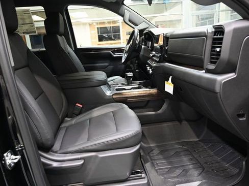 New 2026 GMC Sierra 1500 Elevation w/ Elevation Premium Package image 13