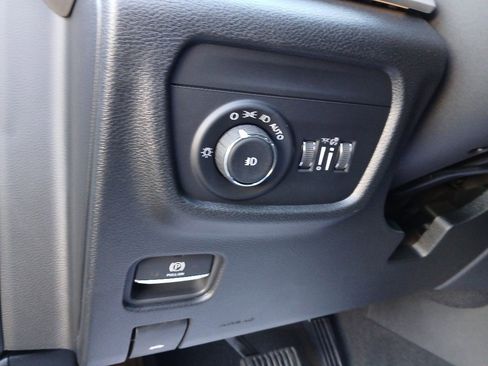 New 2025 Jeep Grand Cherokee L Limited image 39