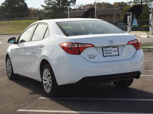 Used 2018 Toyota Corolla LE image 13
