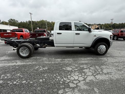 New 2026 RAM 5500 Tradesman w/ Chrome Appearance Group AWD/4WD image 8