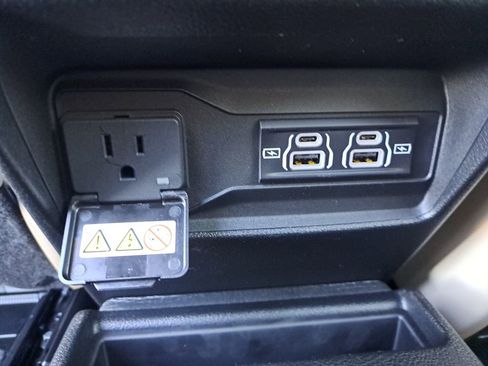 New 2025 Jeep Grand Cherokee L Limited image 6