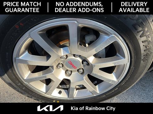 Used 2018 GMC Yukon Denali image 11