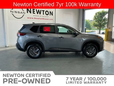 Used 2023 Nissan Rogue S FWD image 4