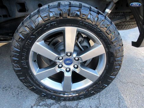 Used 2016 Ford F150 Lariat image 21