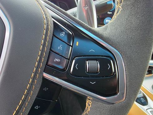 Used 2023 Chevrolet Corvette Stingray Premium Cpe w/ Body-Color Dual Roof Package image 35