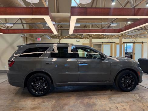 Used 2025 Dodge Durango R/T w/ Blacktop Package image 3