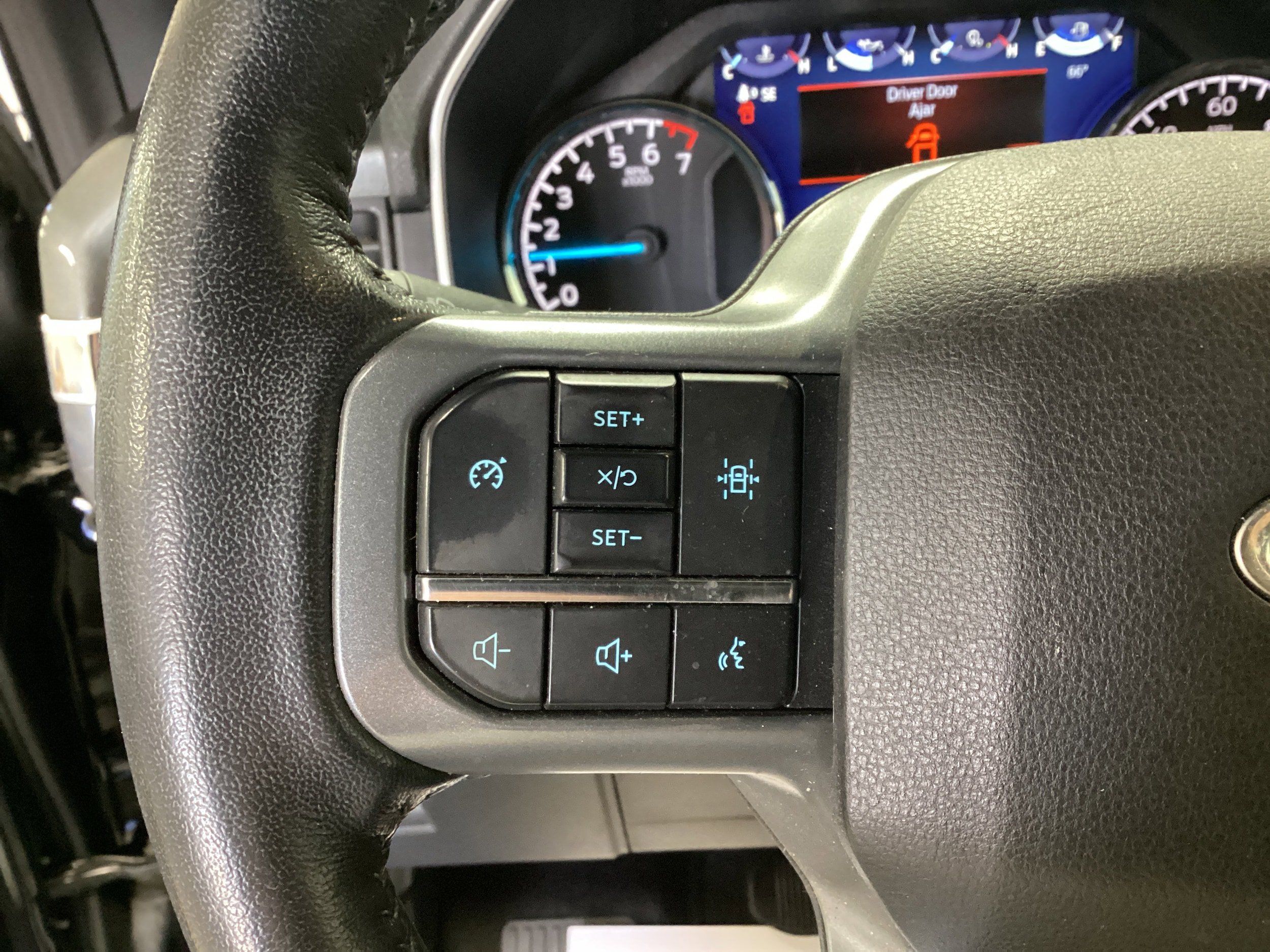 Used 2022 Ford F150 XLT w/ Equipment Group 302A High AWD/4WD image 23