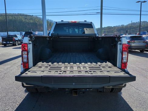 Used 2022 Ford F450 Lariat w/ Lariat Ultimate Package image 13