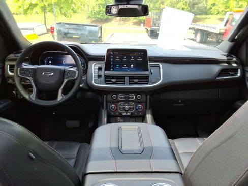 Certified 2023 Chevrolet Suburban RST w/ Luxury Package AWD/4WD image 21
