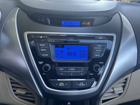 Used 2013 Hyundai Elantra Limited image 15