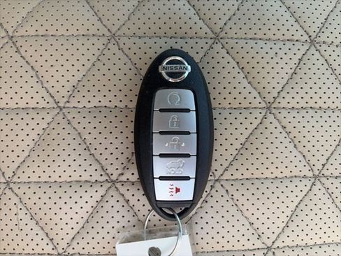 Used 2019 Nissan Murano Platinum w/ Cargo Package FWD image 23