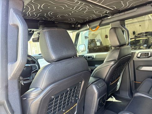 Used 2021 Ford Bronco Badlands image 19