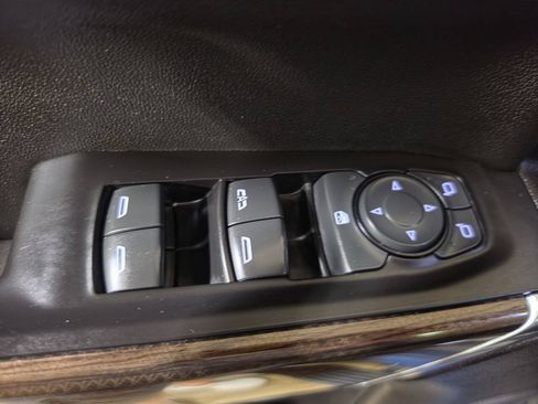 Used 2021 Chevrolet Silverado 1500 LT Trail Boss w/ Bed Protection Package AWD/4WD image 26