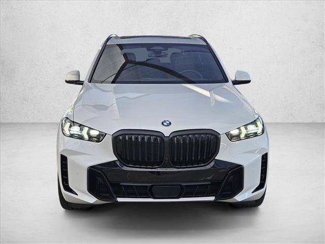 Used 2024 BMW X5 xDrive40i w/ M Sport Package AWD/4WD image 2