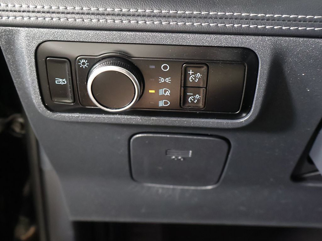 Used 2024 Ford Mustang Premium RWD image 36