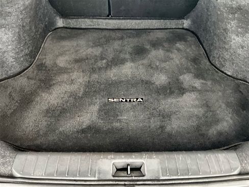 Certified 2022 Nissan Sentra S image 19