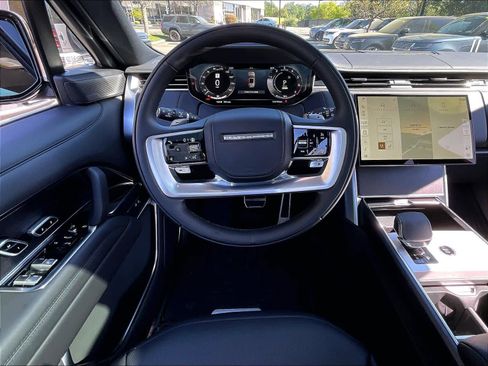 New 2026 Land Rover Range Rover SE image 15