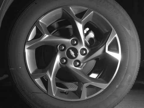 Used 2025 Chevrolet Trax LT w/ LT Convenience Package image 14