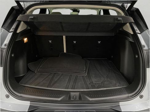Used 2023 Buick Encore GX Essence w/ Experience Buick Package FWD image 5