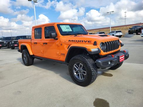 New 2025 Jeep Gladiator Mojave w/ Convenience Group image 7